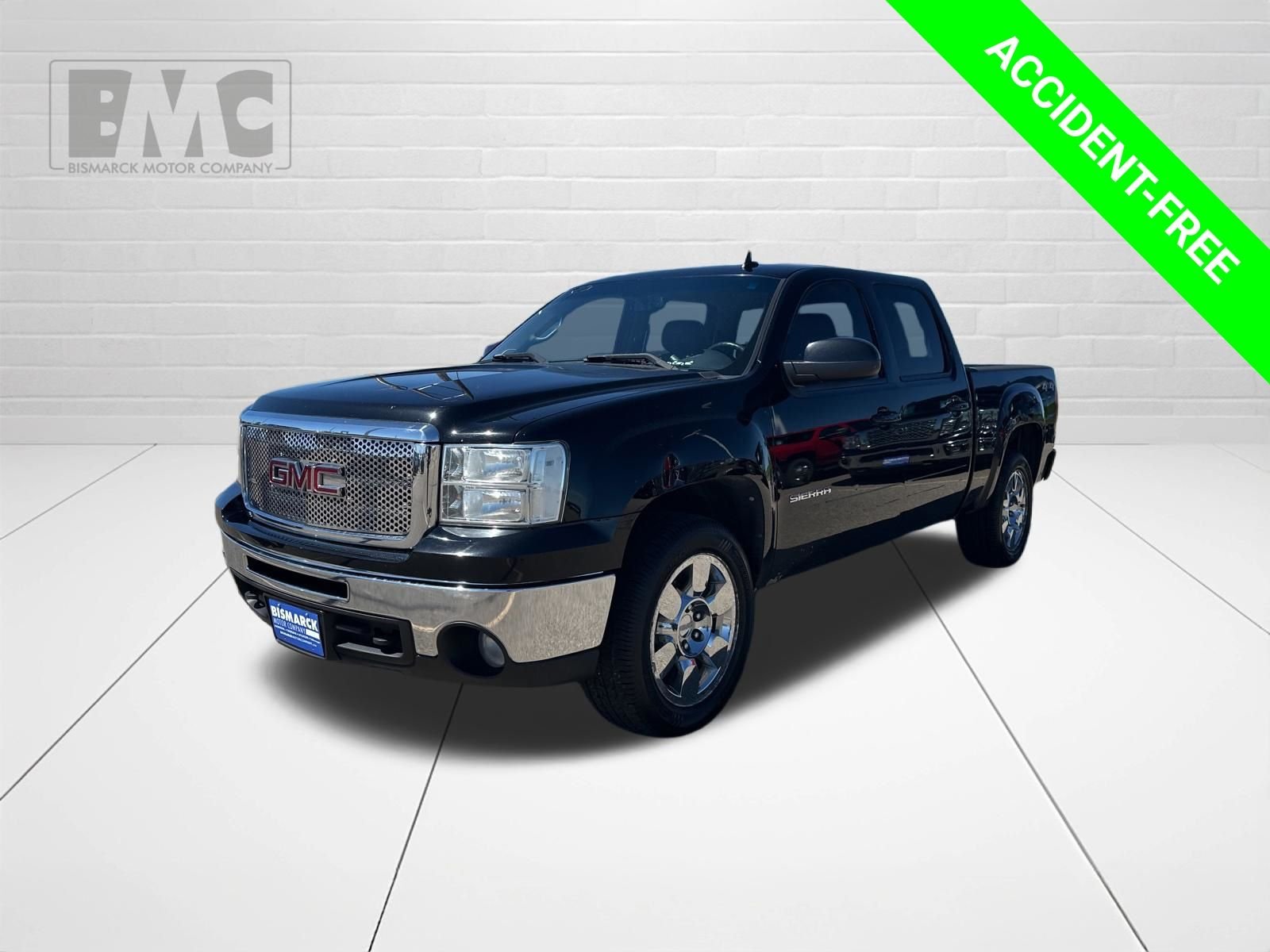 Used 2010 Black GMC SLT image 1