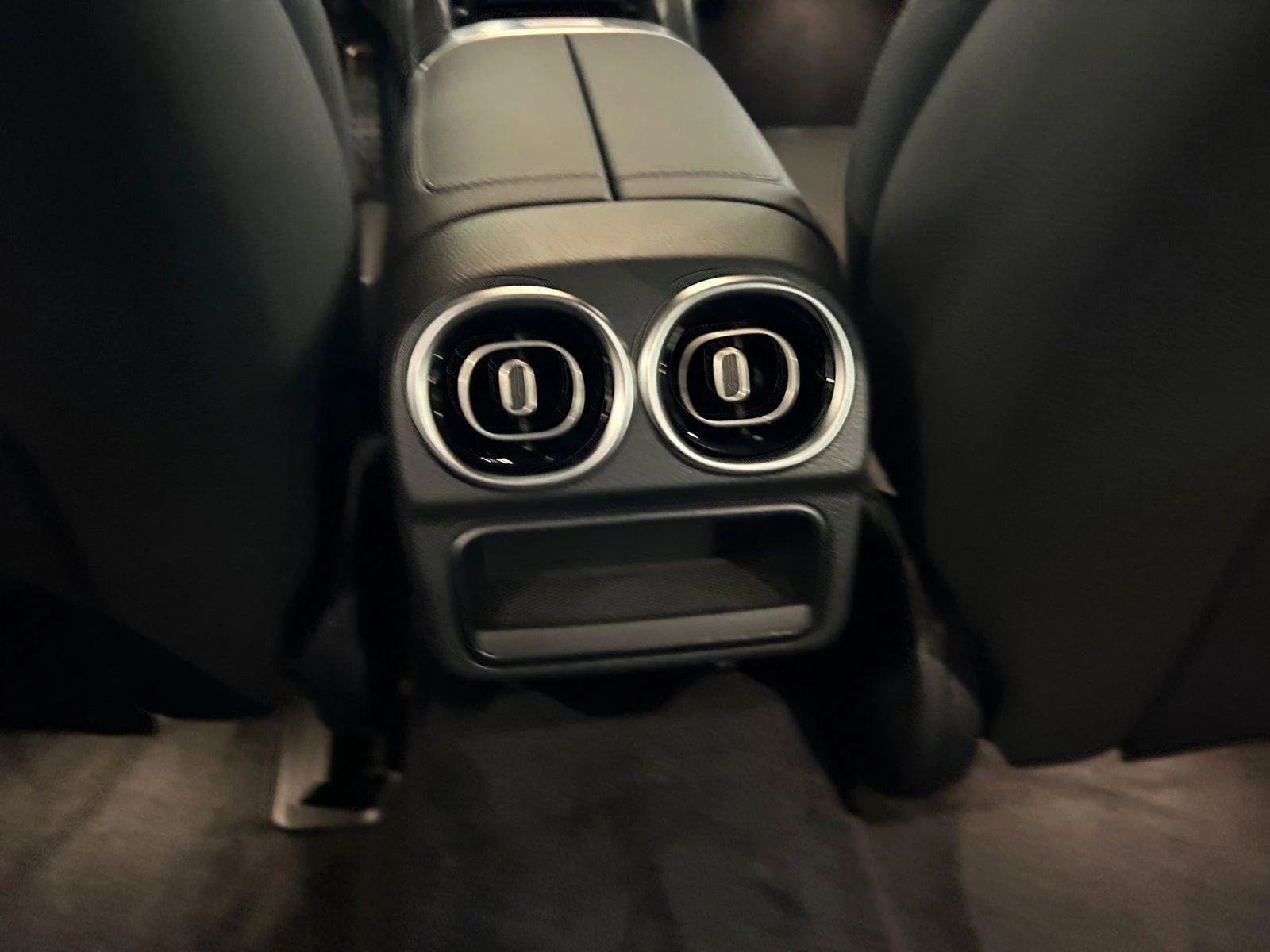 New 2026 Polar White Mercedes-Benz C 300 image 21