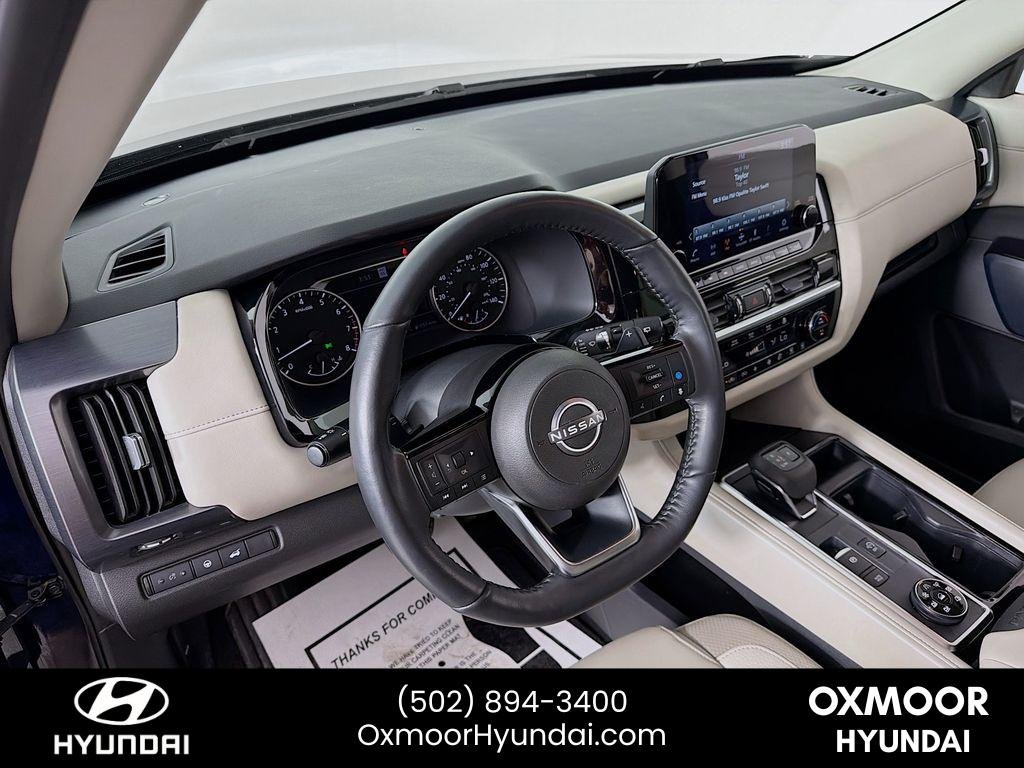 Used 2024 Deep Ocean Blue Pearl Nissan SL image 9