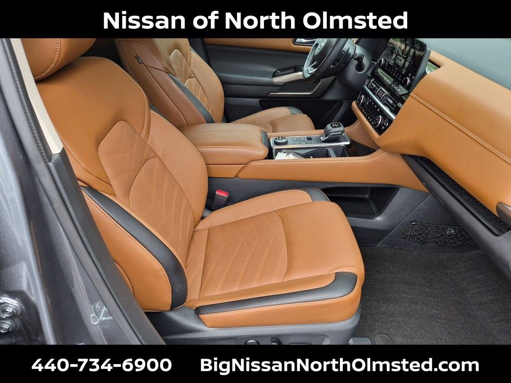 Certified Used 2024 Gun Metallic Nissan Platinum image 29