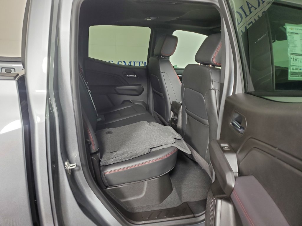 2026 Chevrolet Colorado Z71 - Photo 13