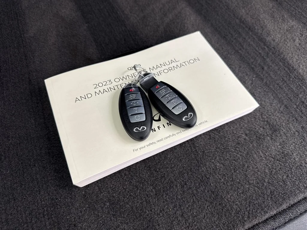Used 2023 Black INFINITI LUXE image 88
