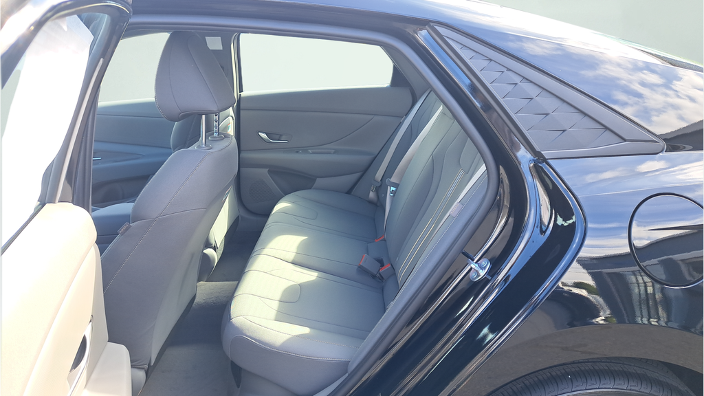 New 2026 Black Hyundai Blue image 12