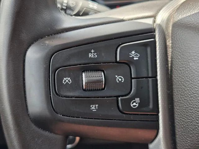 Used 2024 White GMC Denali image 23