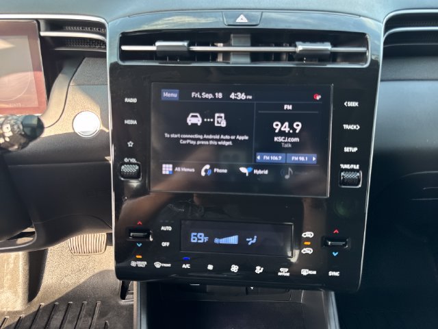 Used 2022  Hyundai SEL Convenience image 18