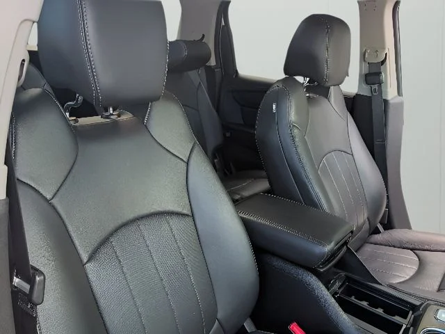 Used 2017 White GMC Limited image 59