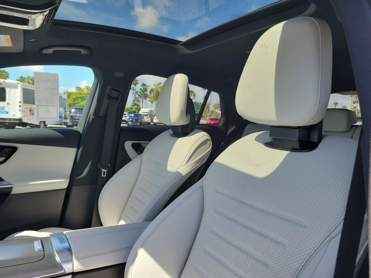 New 2026 Starling Blue Metallic Mercedes-Benz GLC 300 image 20
