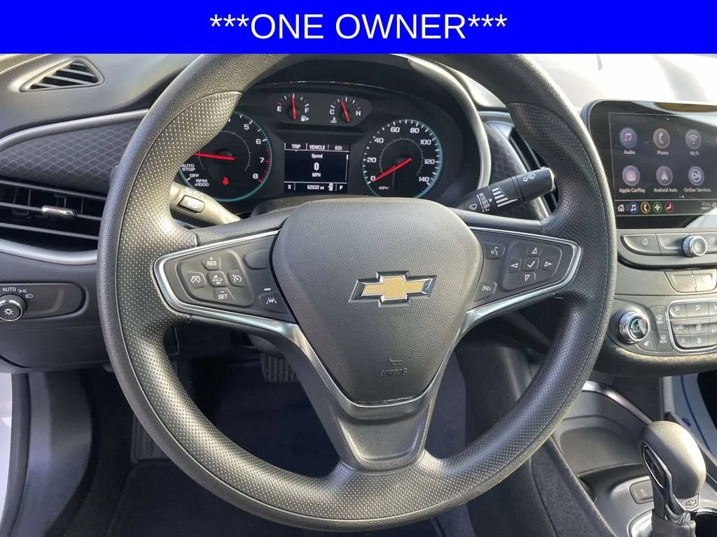 Used 2025 Summit White Chevrolet 1LT image 16