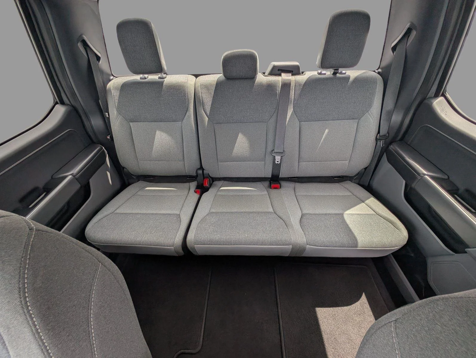 Used 2025 Carbonized Gray Ford XLT image 35