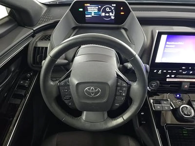 Used 2024 Black Toyota XLE image 10