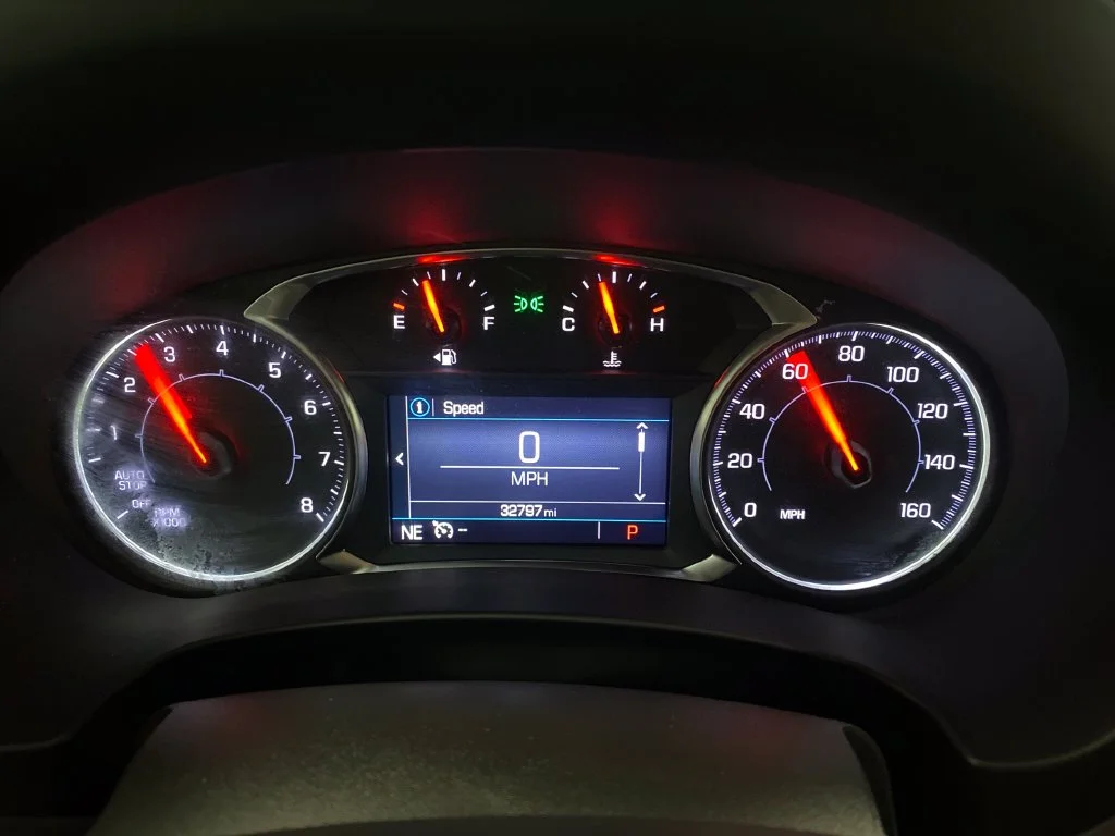 Used 2024 Silver GMC SLE image 20