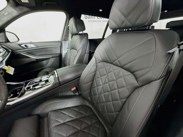 Used 2027 Gray Metallic BMW xDrive40i image 22