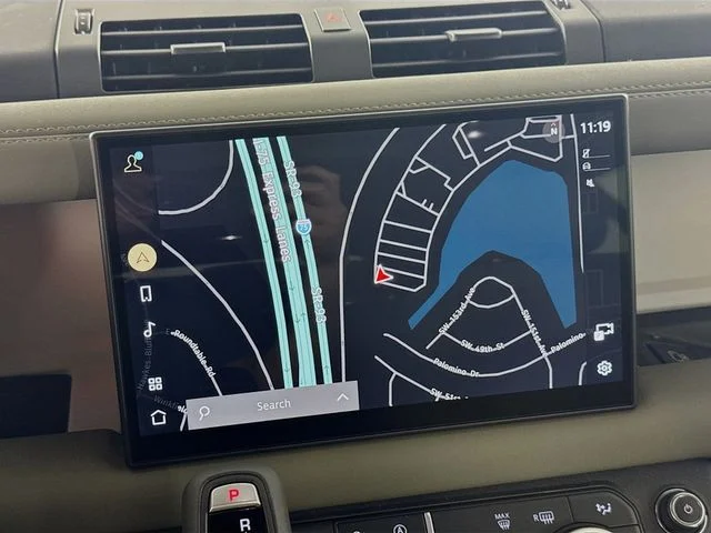 Certified Used 2025 Green Land Rover X-Dynamic SE image 13