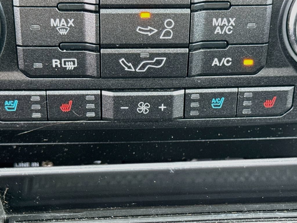 Used 2015  Ford XLT image 21