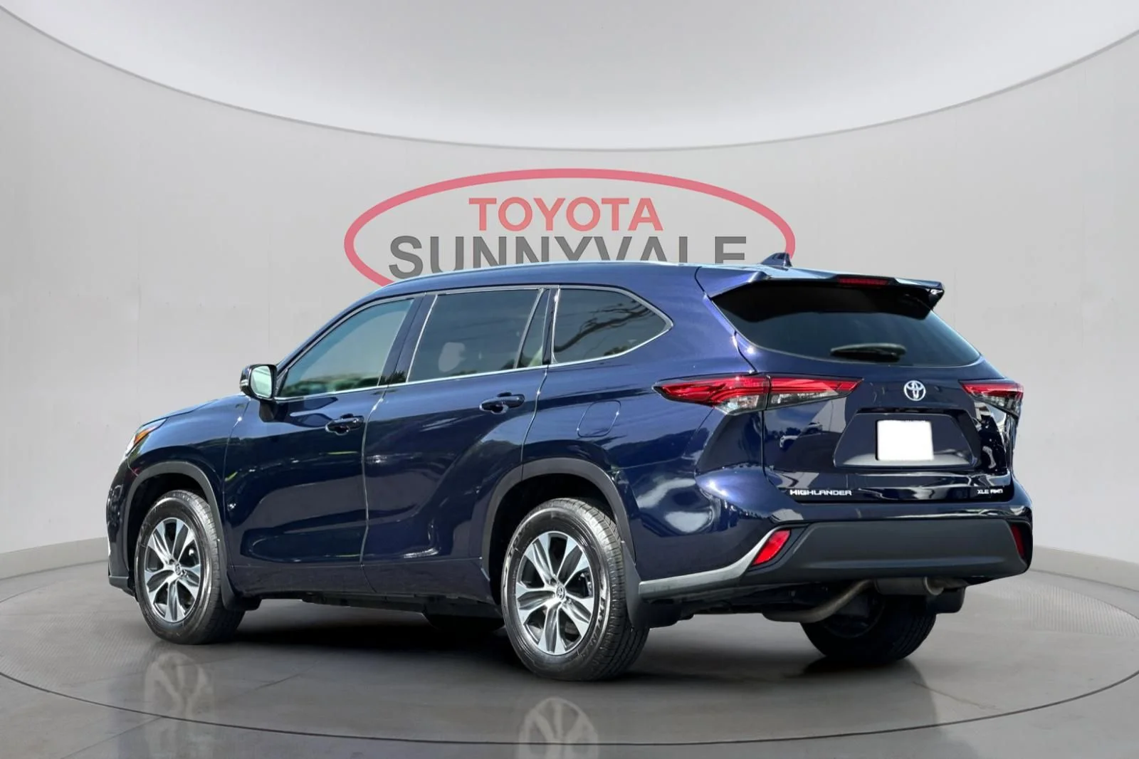Used 2021  Toyota XLE image 7