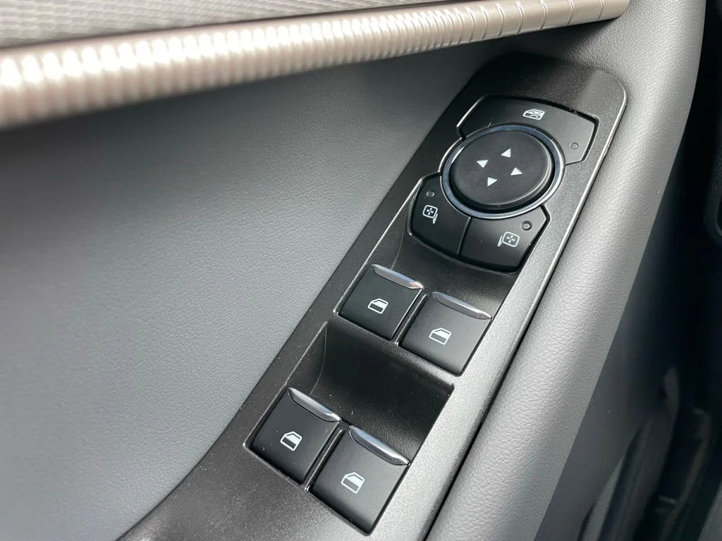 2026 Ford Explorer Active - Photo 27