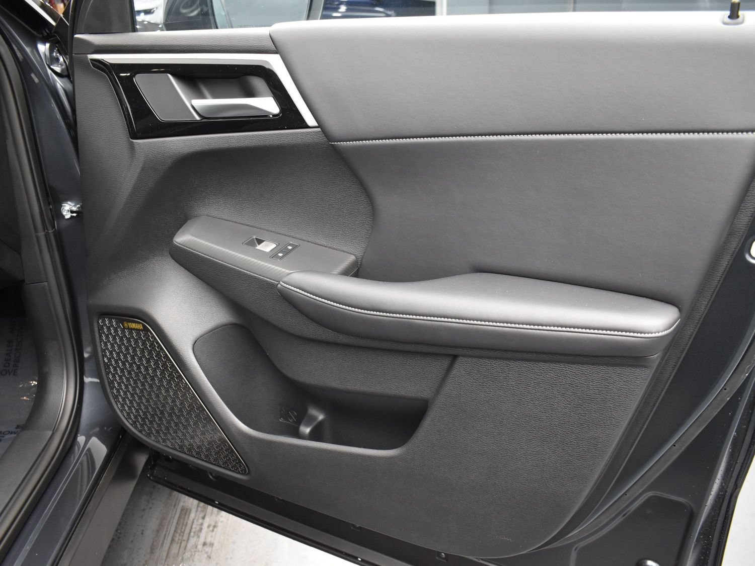 New 2026 Gray Mitsubishi SE 1.5T 2WD image 11