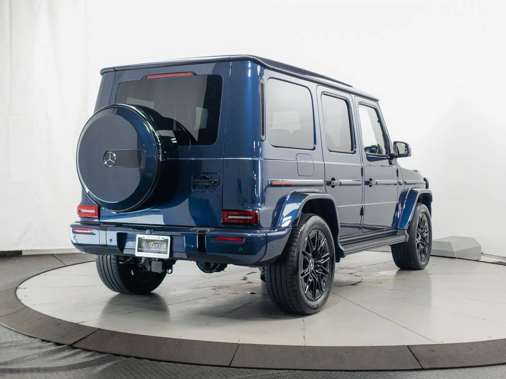 Used 2025 Twilight Blue Metallic Mercedes-Benz G 550 image 32