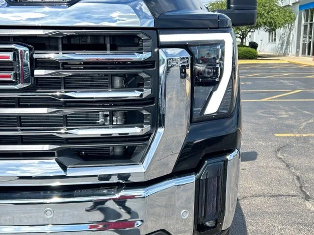 New 2026 Onyx Black GMC SLT image 3