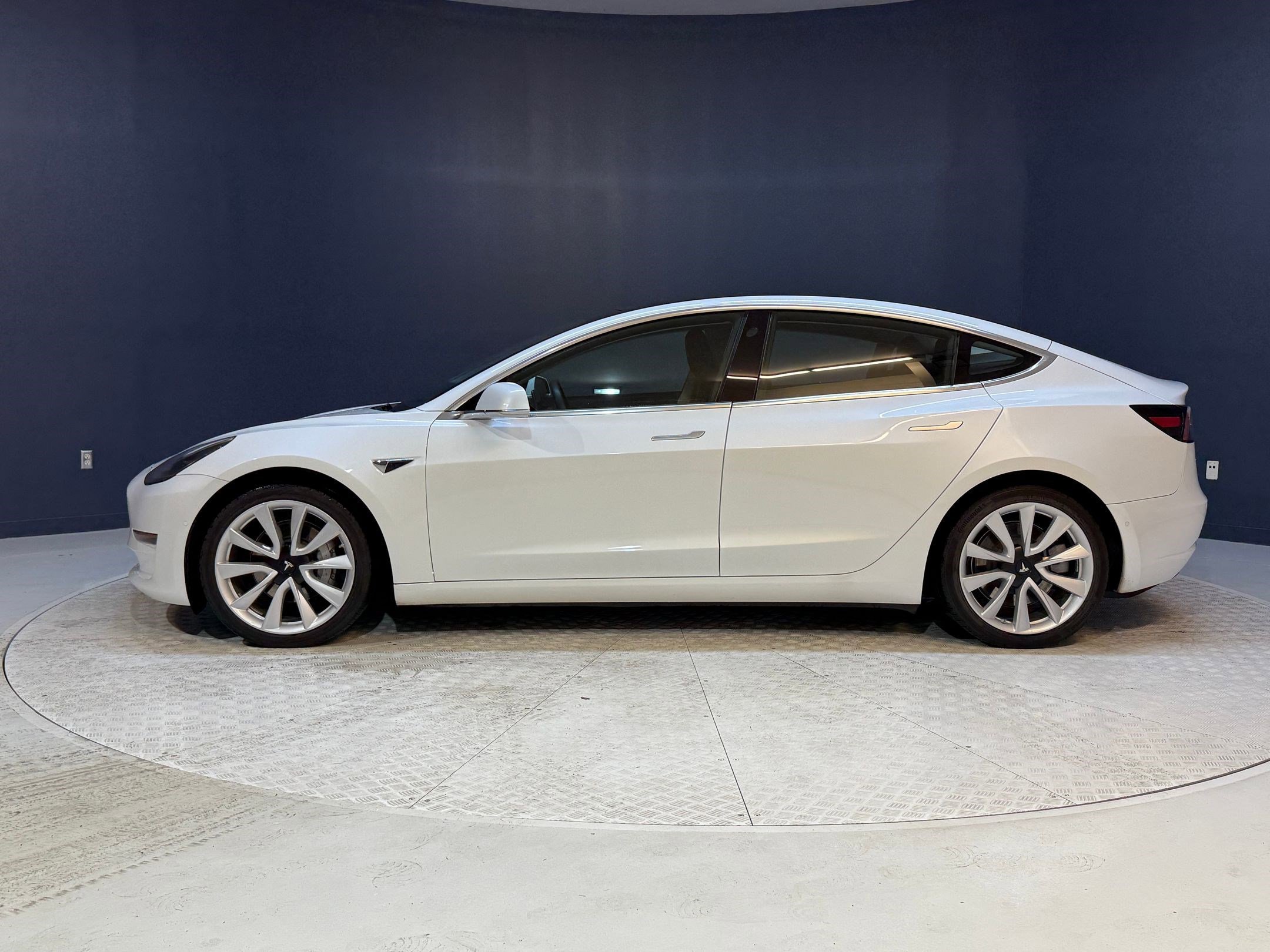 Used 2020 Tesla Model 3 Base with VIN 5YJ3E1EBXLF787561 for sale in Orlando, FL