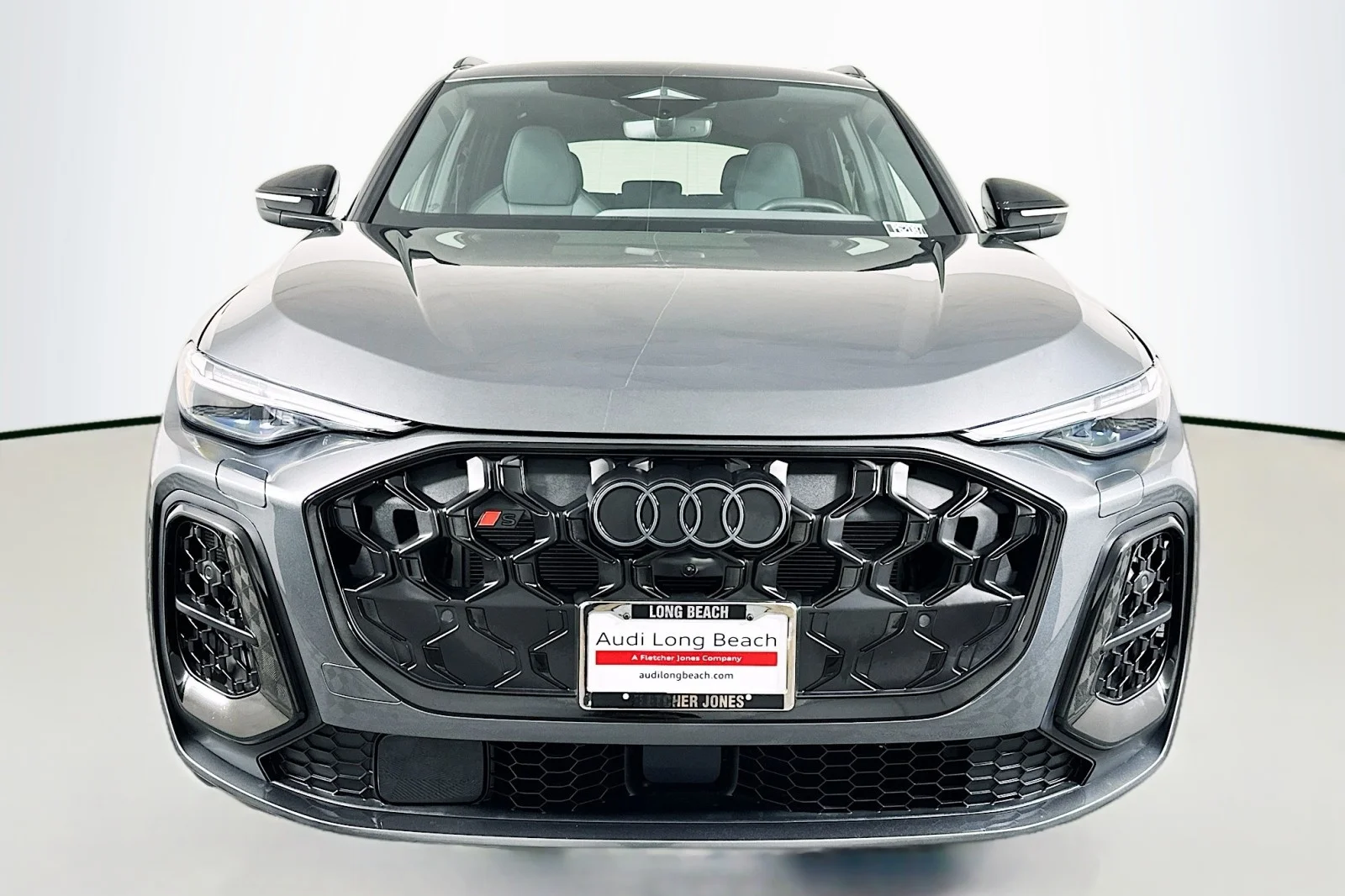 Used 2025 Daytona Gray Pearl Effect Audi Premium Plus image 2