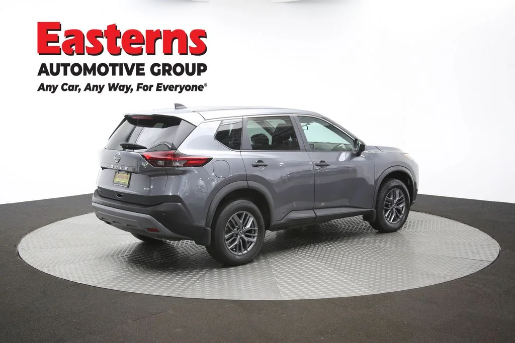 Used 2023 Gray Nissan S image 41