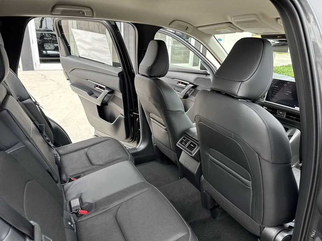 New 2026 Machine Gray Mazda 2.5 S Preferred AWD image 33