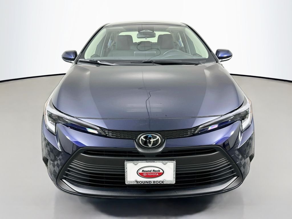 Used 2026  Toyota LE image 2
