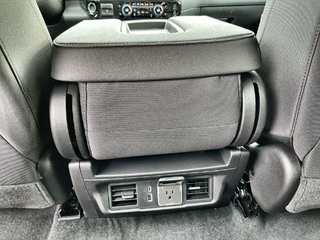 2026 Chevrolet Silverado 1500 photo 24 of 35