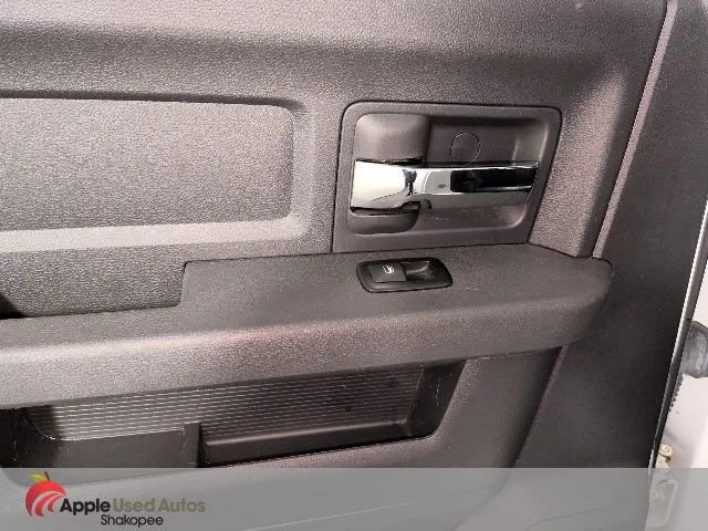 Used 2011 White Ram Sport image 22
