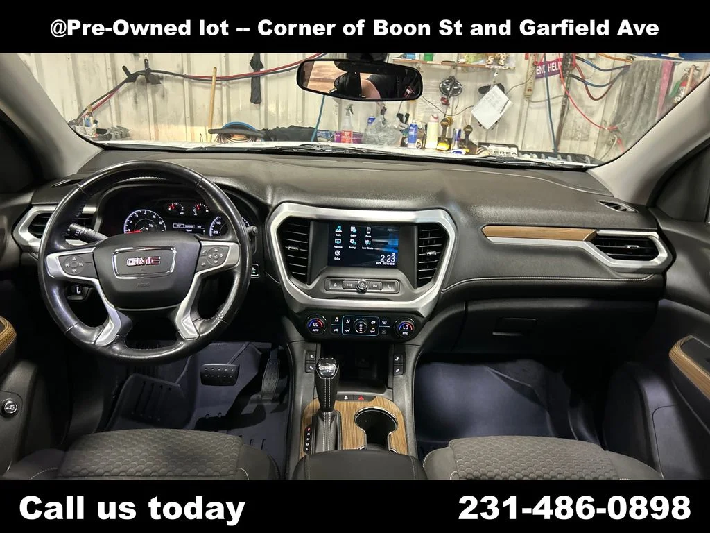 Used 2019 White GMC SLE-2 image 20