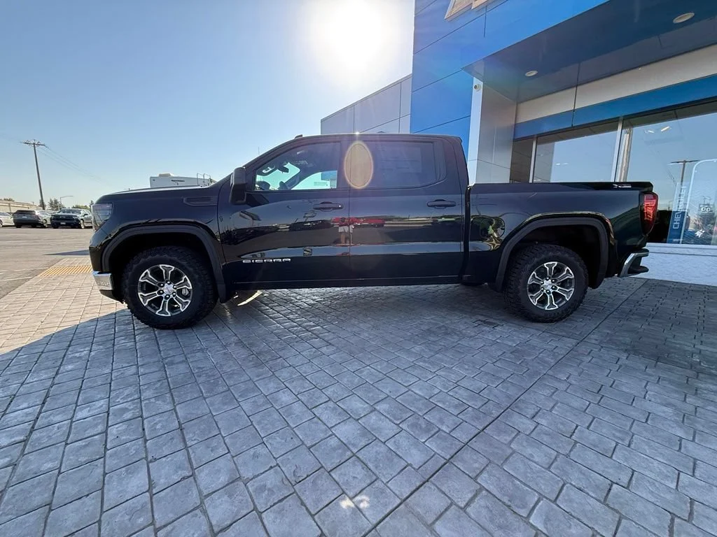 New 2026 Onyx Black GMC Pro image 7