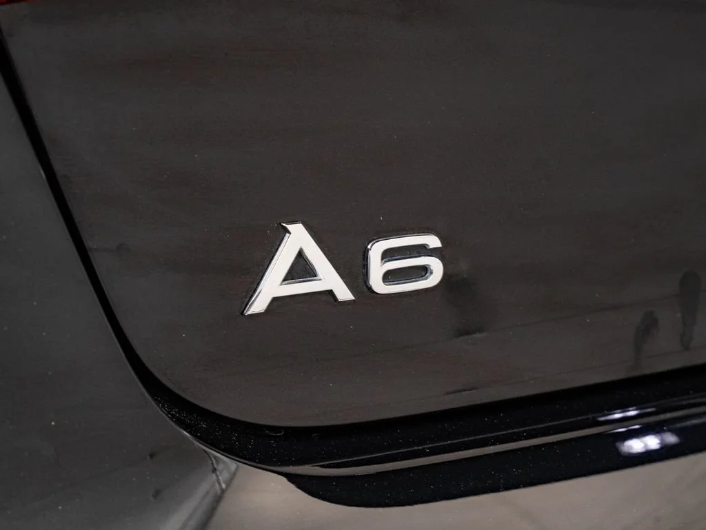 Used 2015 Phantom Black Pearl Audi 3.0T Premium Plus image 18