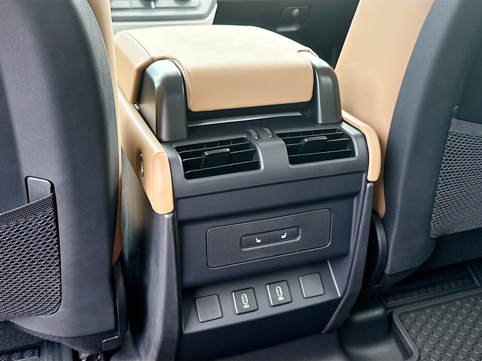 New 2026 Woolstone Green LAND ROVER X-Dynamic SE image 20