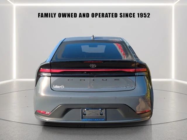 Used 2024 Gray Toyota LE image 5