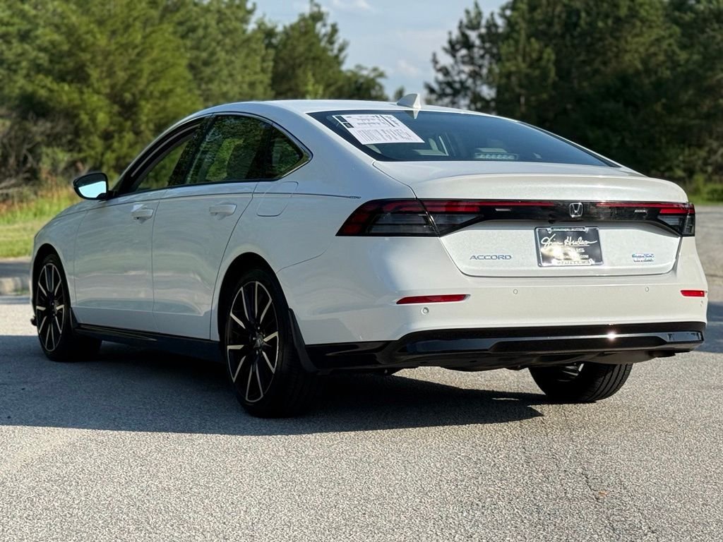 Used 2024  Honda Touring image 9