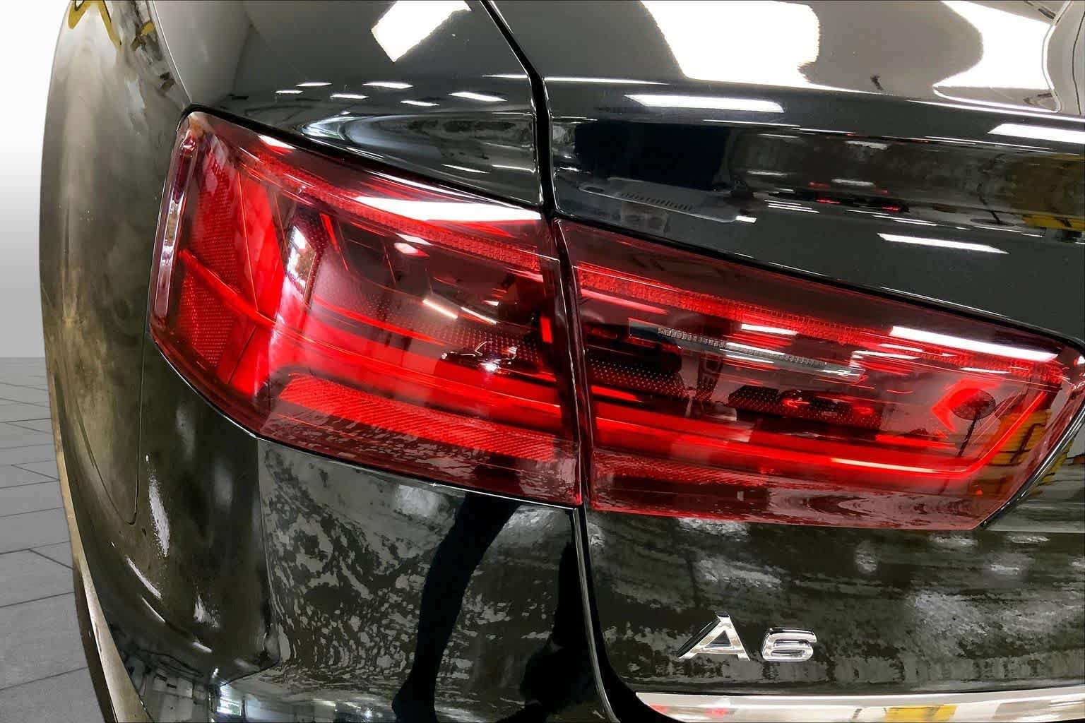 Used 2017 Mythos Black Metallic Audi Premium image 28