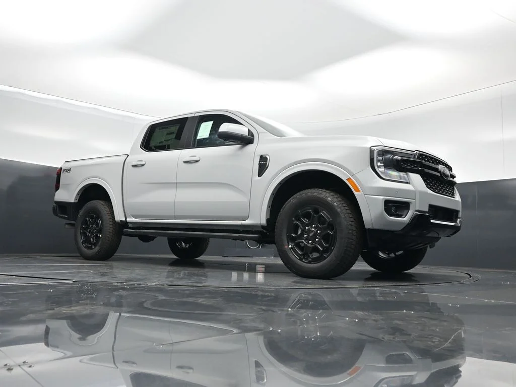 New 2026 Avalanche Ford Lariat image 3