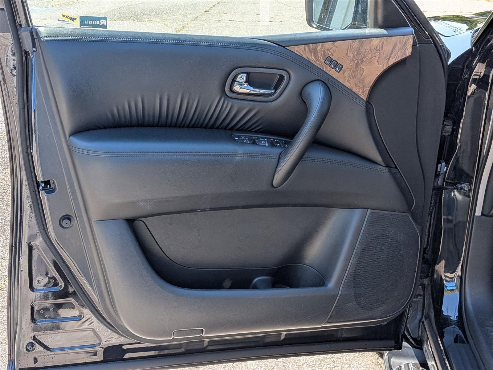 Used 2021 Super Black Nissan SL image 12