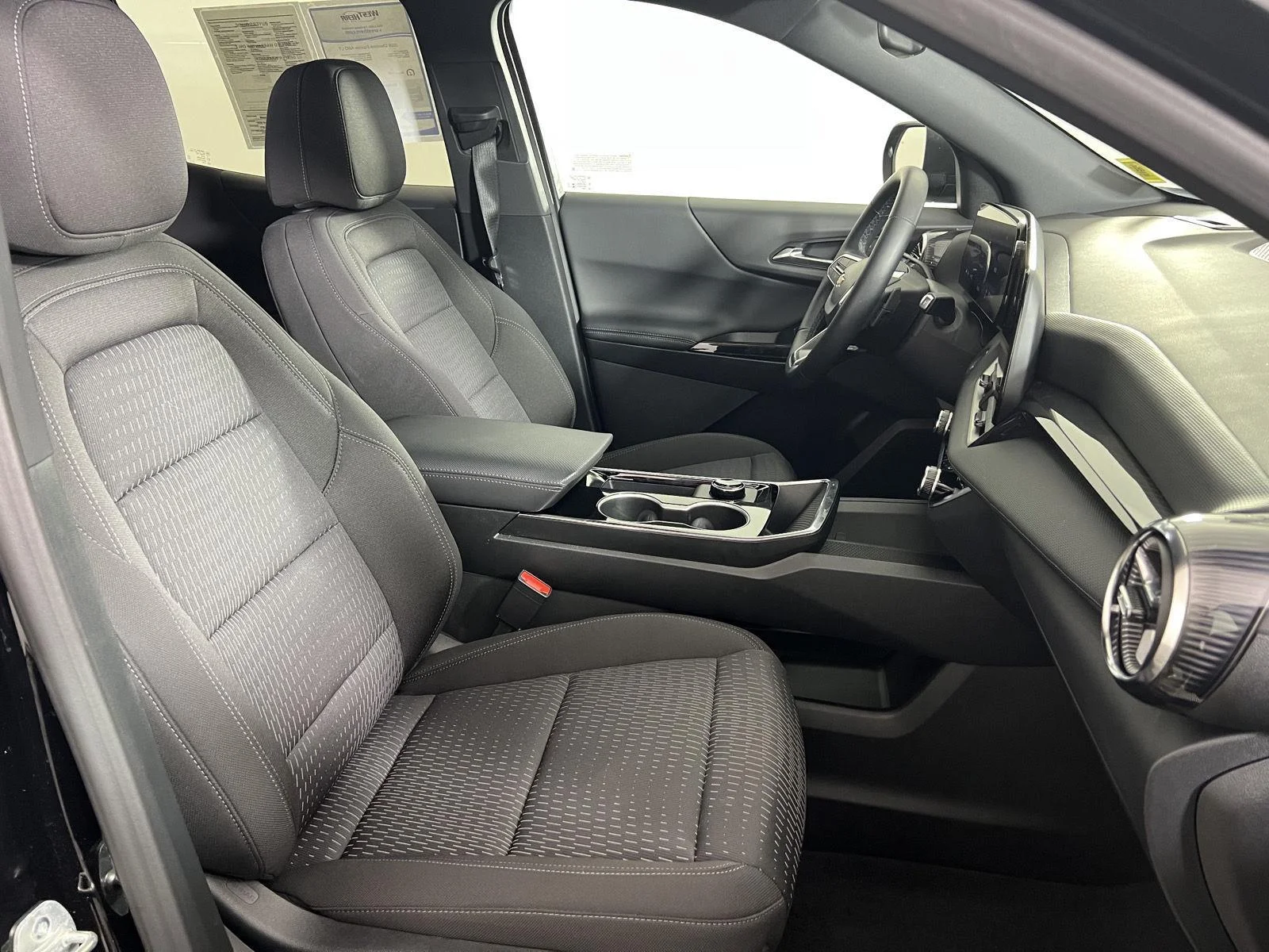 Used 2026 Mosaic Black Metallic Chevrolet AWD LT image 20