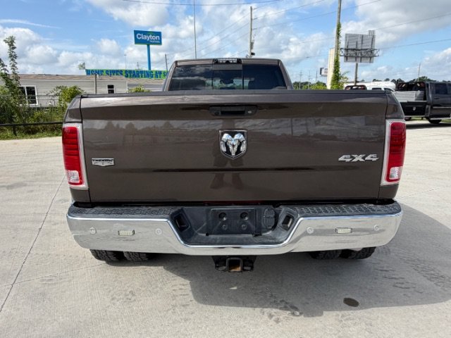 Used 2018 RV Match Walnut Brown Metallic Clearcoat Ram Laramie image 4
