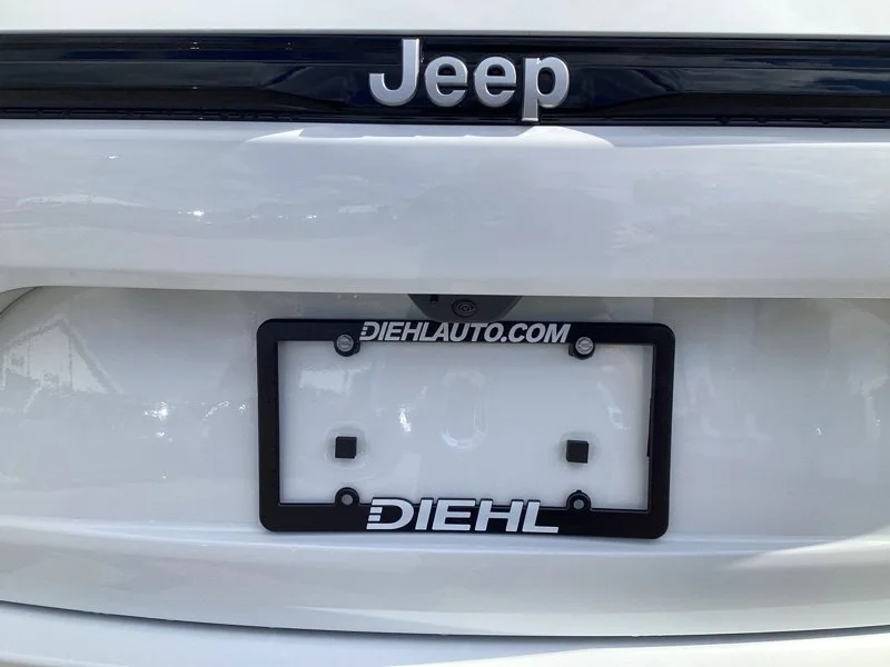 New 2027 Bright White Clearcoat Jeep Summit image 11