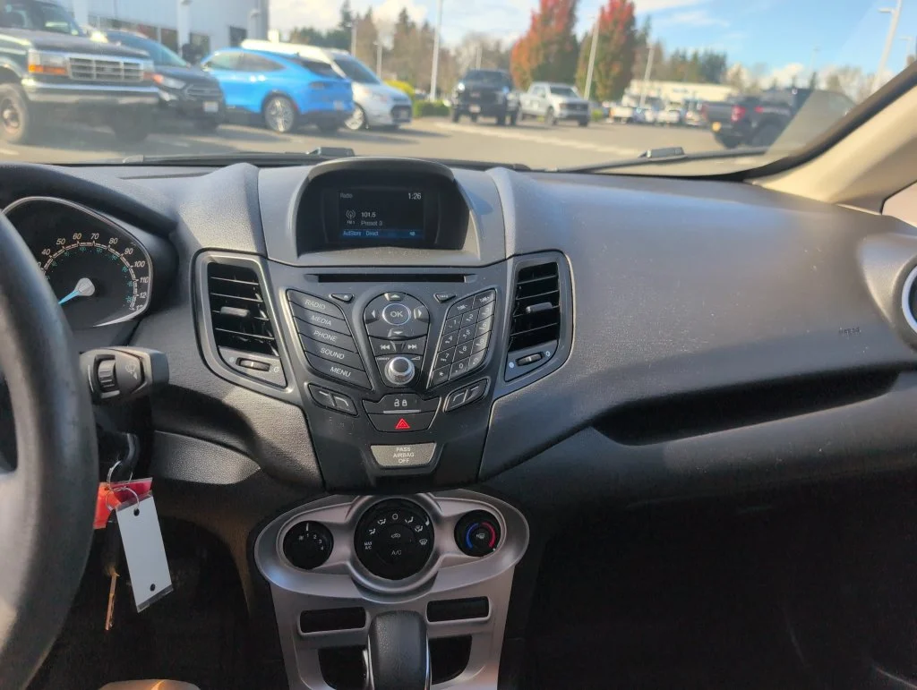 Certified Used 2019 Gray Ford SE image 24