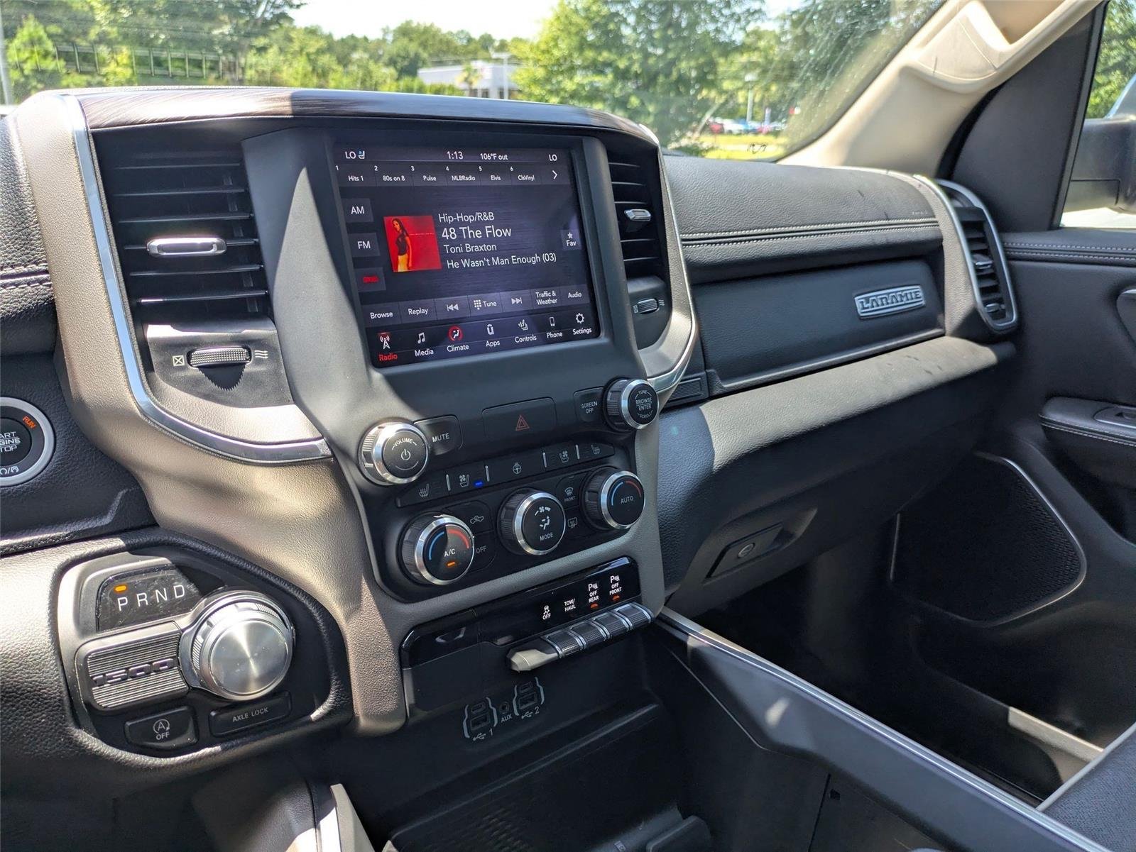 Used 2020 Granite Crystal Metallic Clearcoat Ram Laramie image 19
