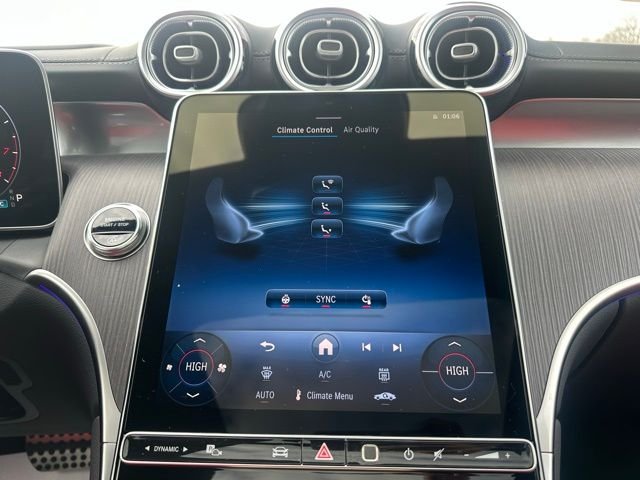 New 2026 Polar White Mercedes-Benz GLC 300 image 29