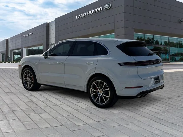 Used 2024  Porsche S image 3