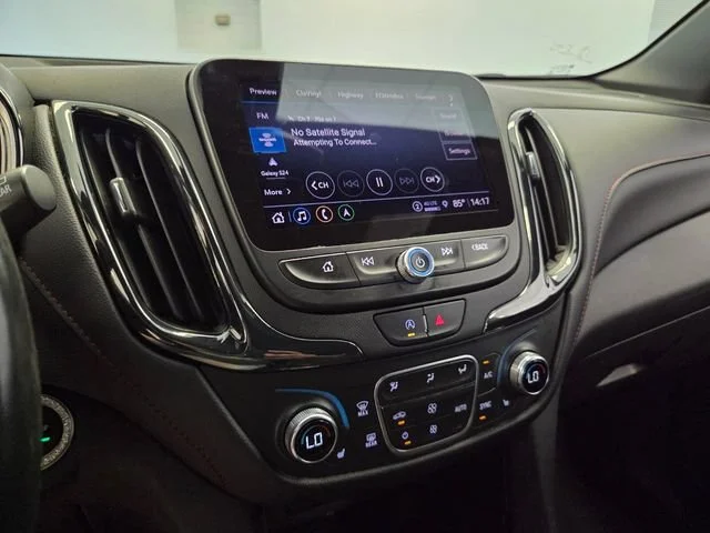 Used 2022 Summit White Chevrolet RS image 24