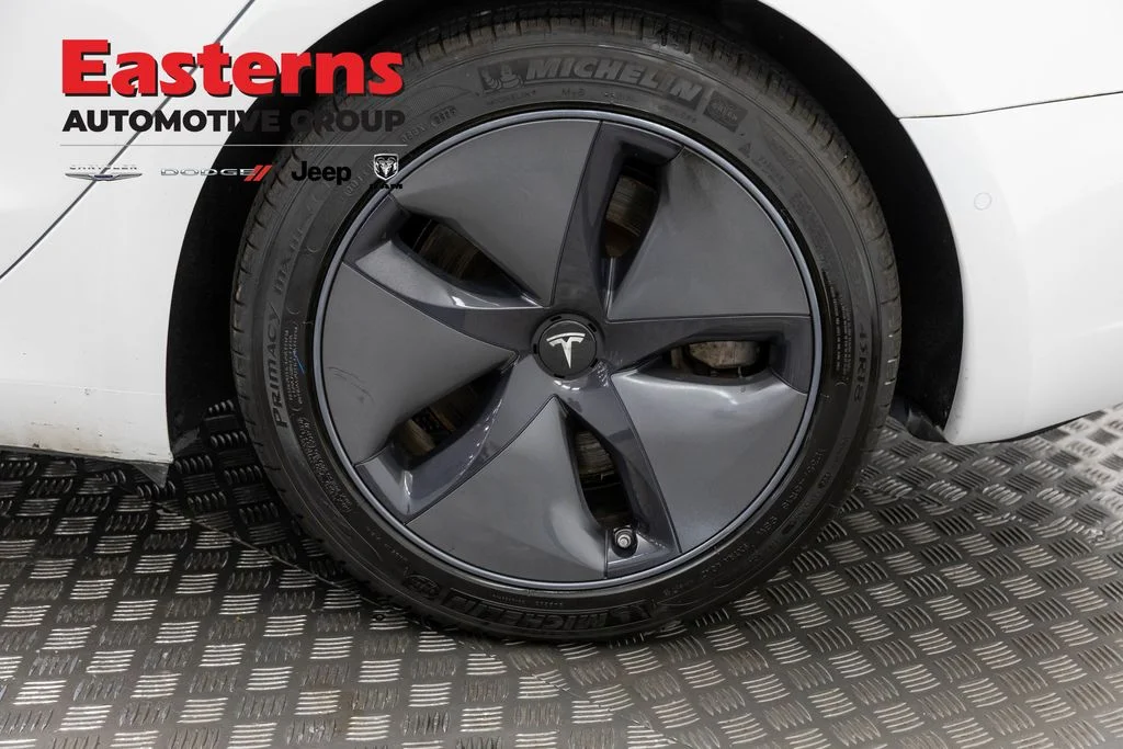 Used 2020 White Tesla Standard image 27