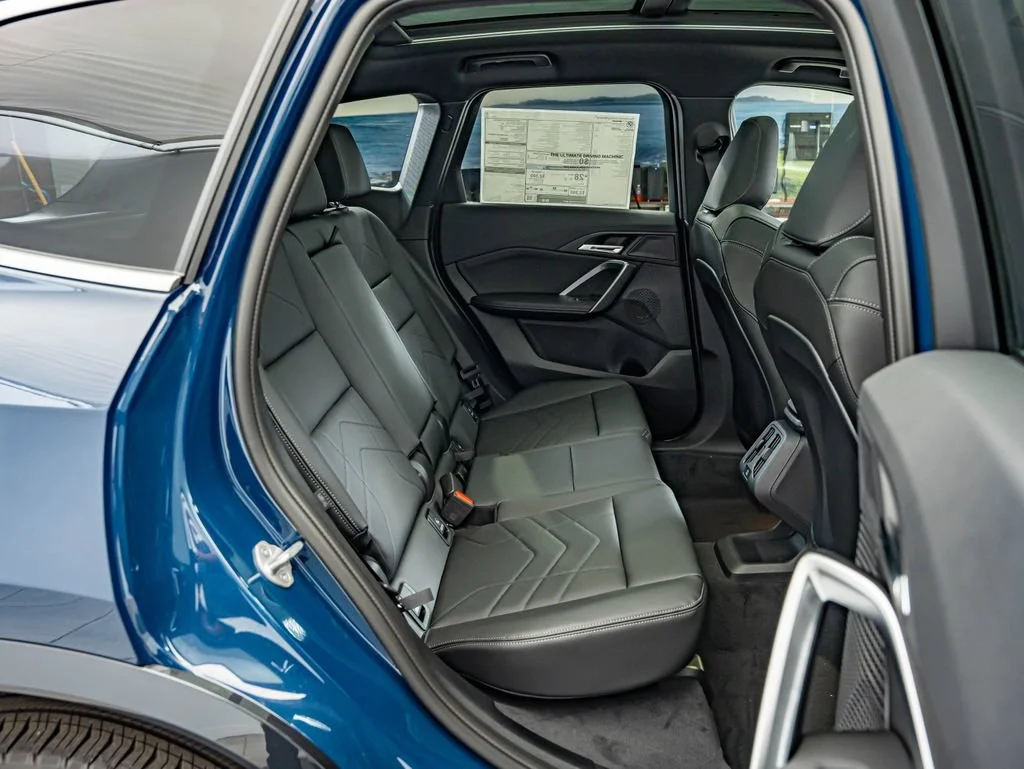 New 2026 Night Dusk Blue Metallic BMW xDrive28i image 35