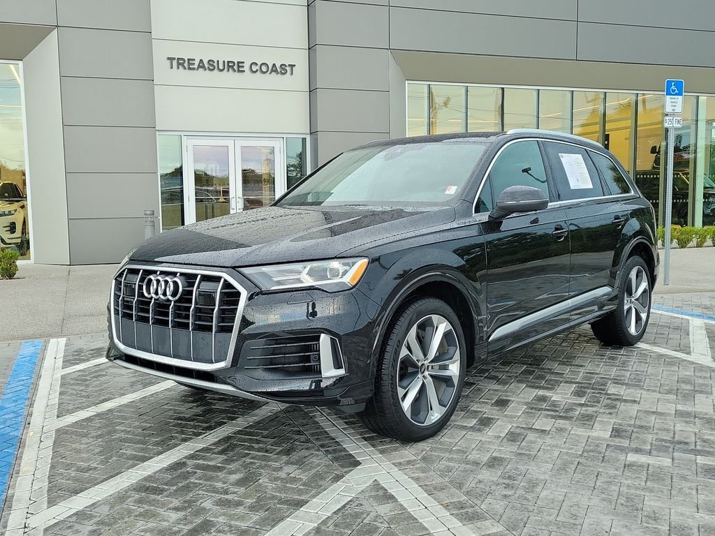 2022 Audi Q7 Premium Plus